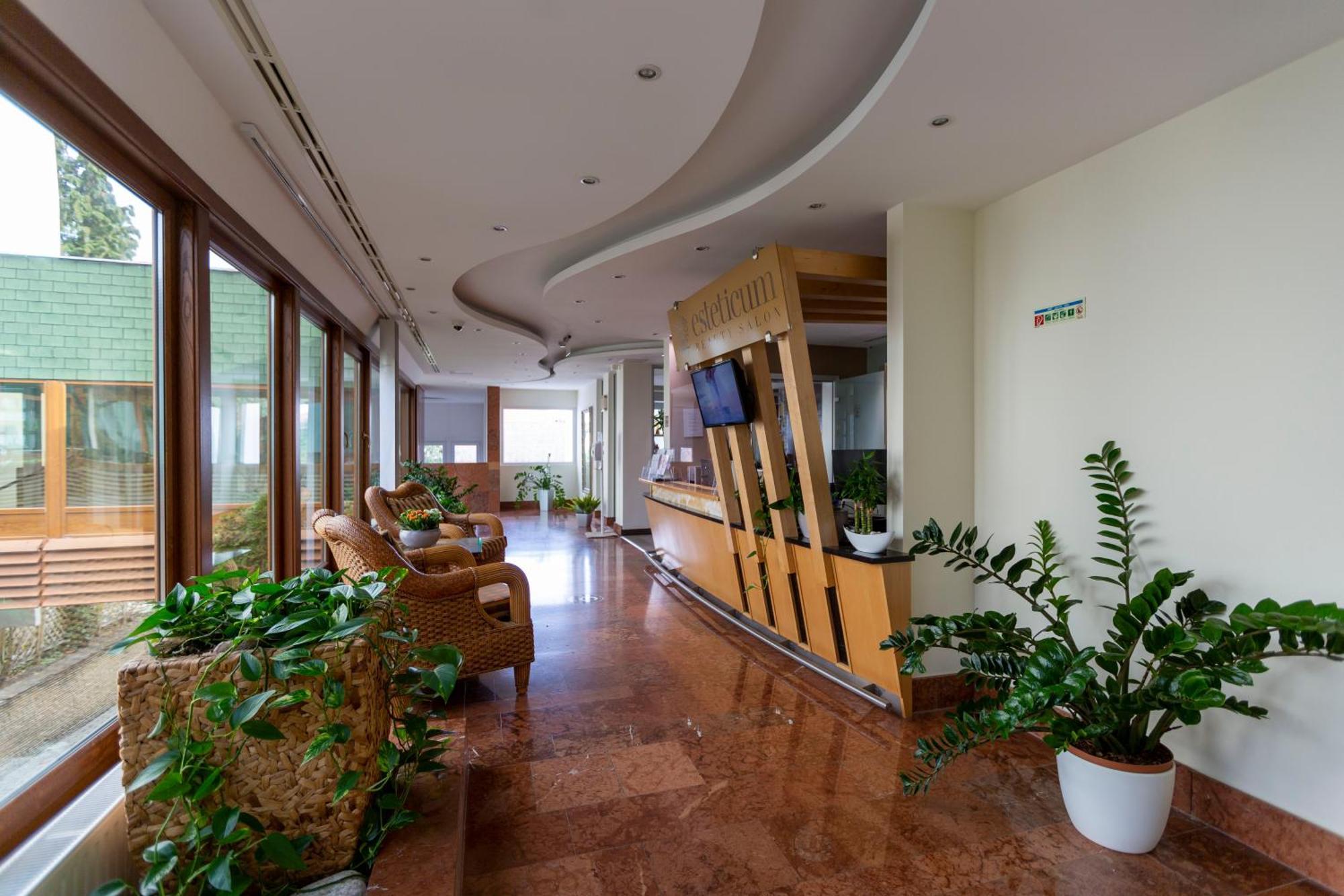 Spa Residence Carbona Heviz Apartments Kakadu 203 A ภายนอก รูปภาพ